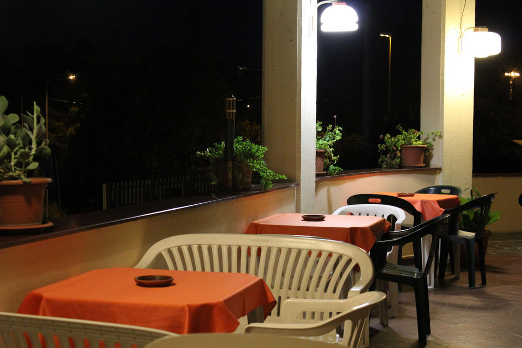 Hotel 106 Селия Марина Екстериор снимка