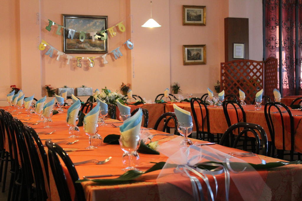 Hotel 106 Селия Марина Екстериор снимка