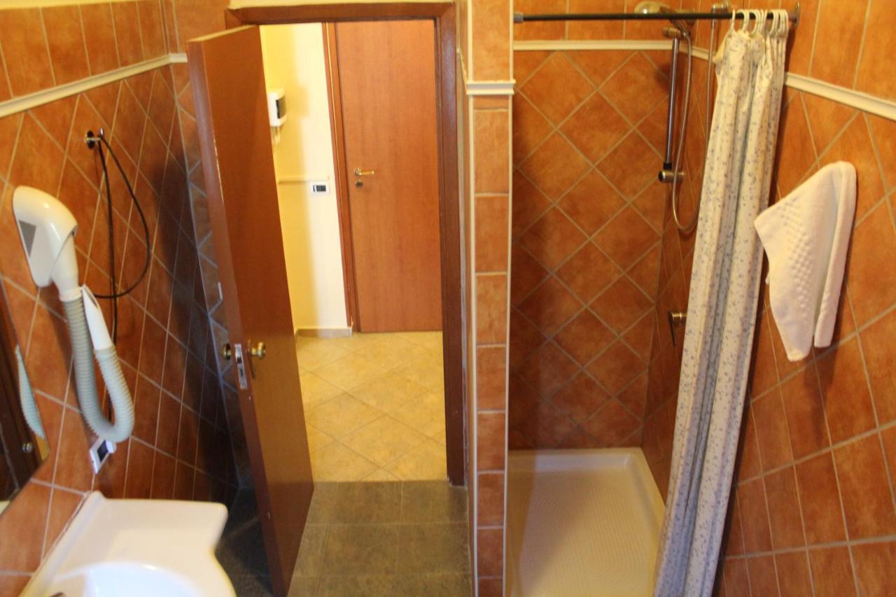 Hotel 106 Селия Марина Екстериор снимка
